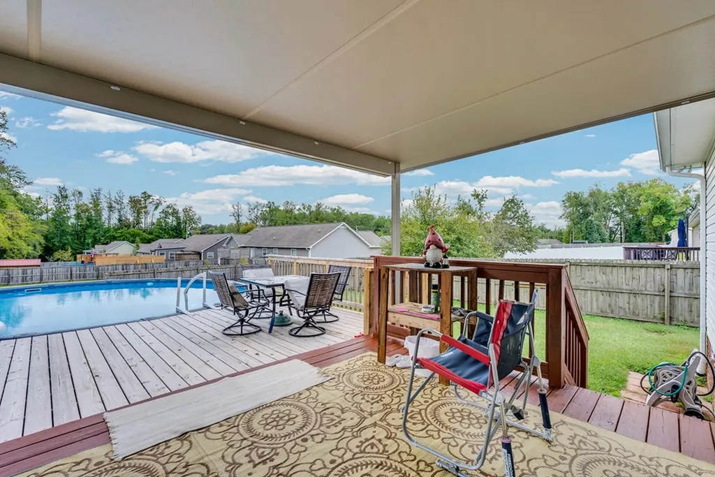 141 Chestnut Street Baxter TN 38544