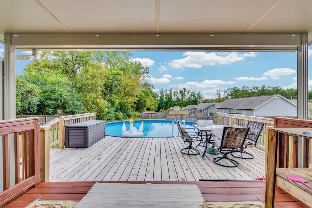 141 Chestnut Street Baxter TN 38544