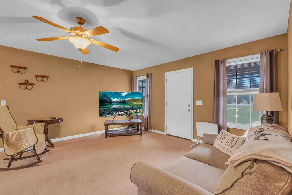 141 Chestnut Street Baxter TN 38544