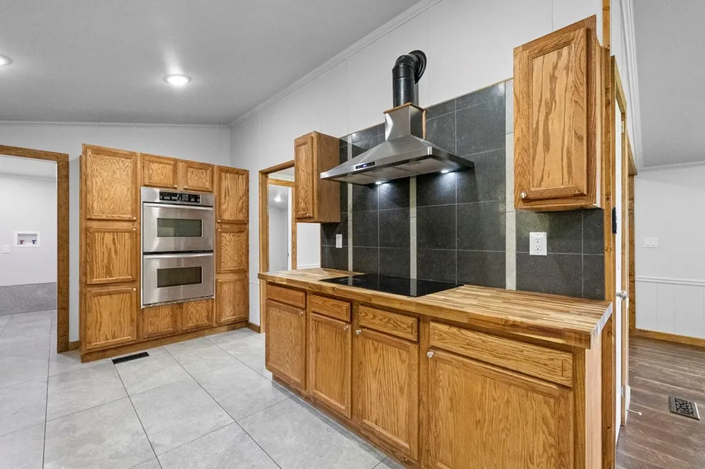 77 Hankins Lane Pikeville TN 37367