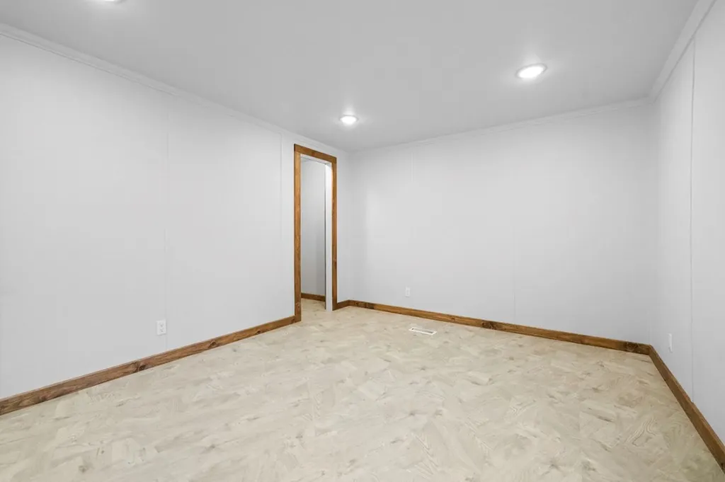 77 Hankins Lane Pikeville TN 37367