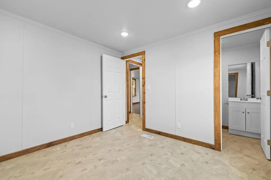 77 Hankins Lane Pikeville TN 37367