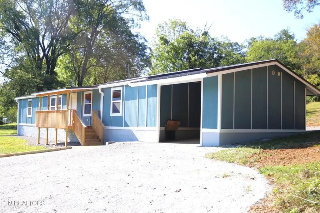 77 Hankins Lane Pikeville TN 37367