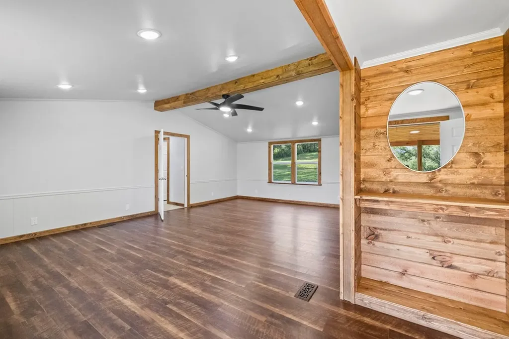 77 Hankins Lane Pikeville TN 37367