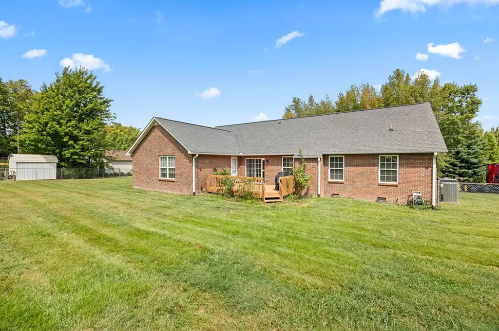 1688 Farmington Drive Cookeville TN 38501