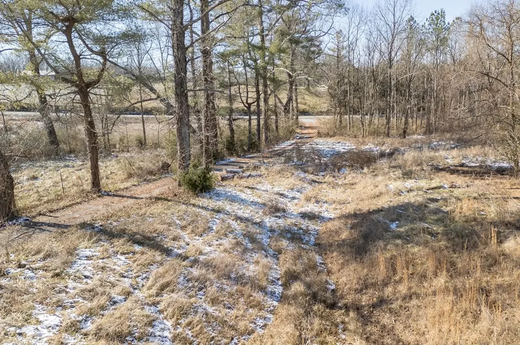 553 County Farm Cookeville TN 38501