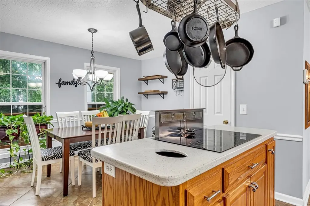 3955 River Road Baxter TN 38544