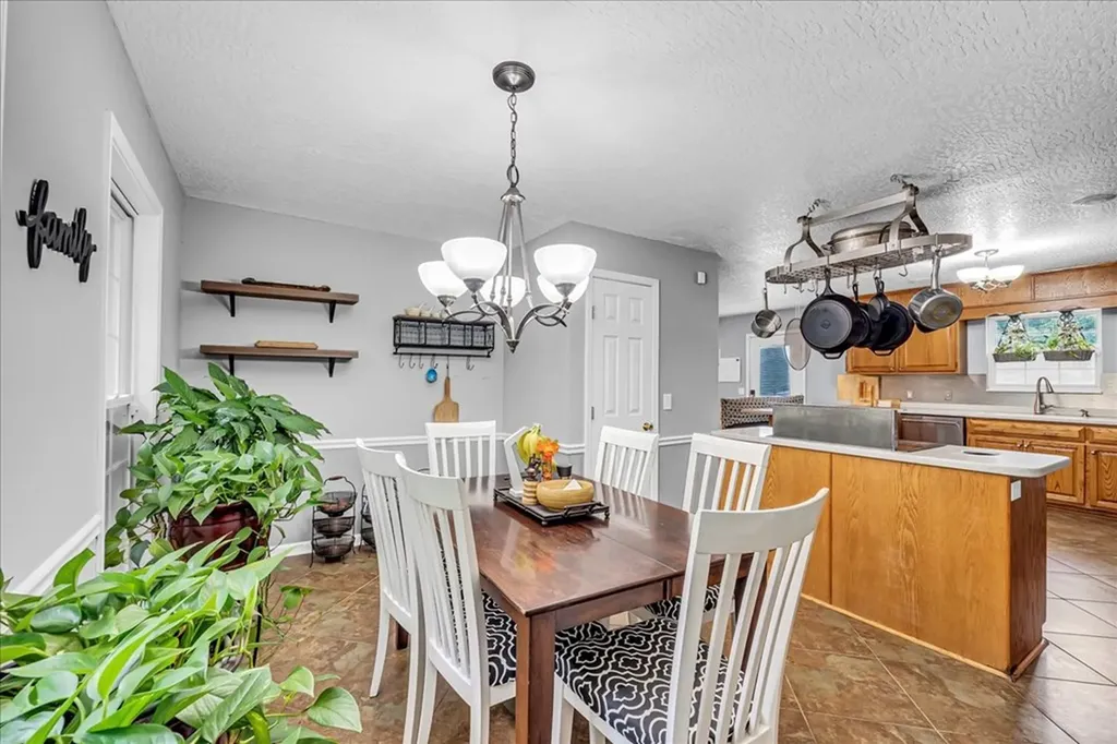 3955 River Road Baxter TN 38544