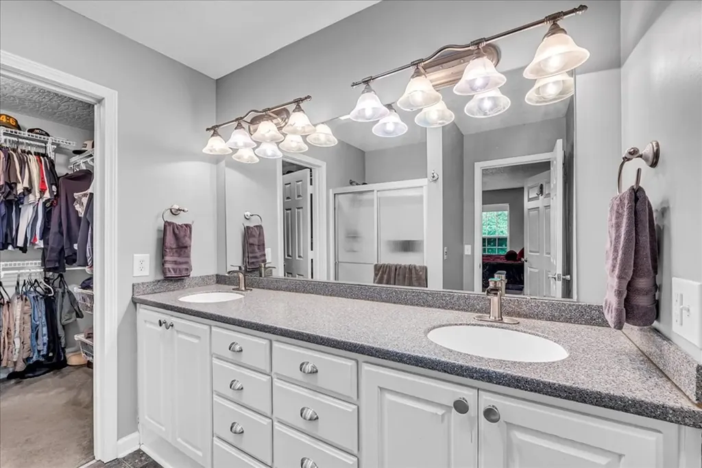 3955 River Road Baxter TN 38544