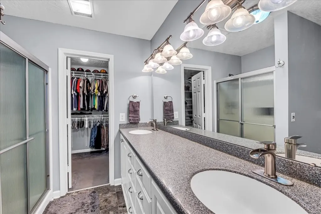 3955 River Road Baxter TN 38544