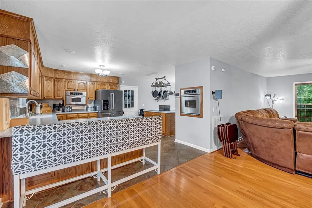 3955 River Road Baxter TN 38544