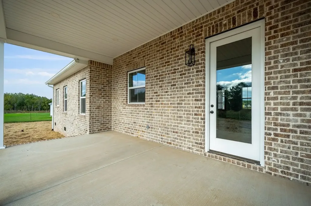 612 Harleys Ridge Sparta TN 38583