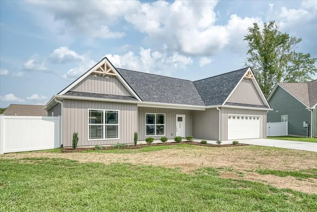 2298 Lopez Court Cookeville TN 38506