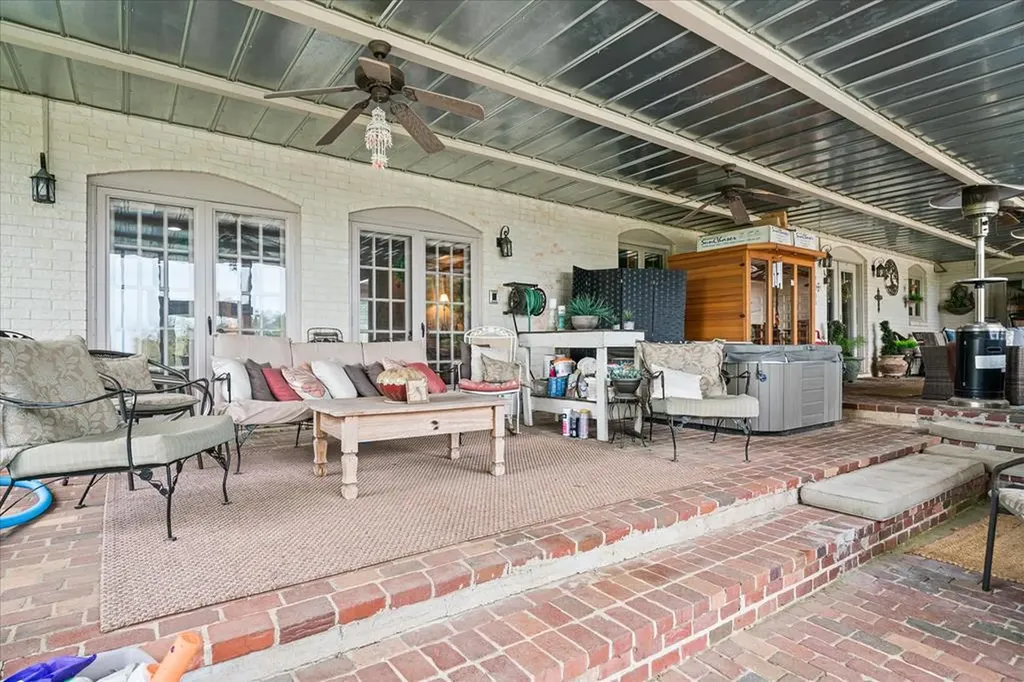 548 Turntable Road Sparta TN 38583