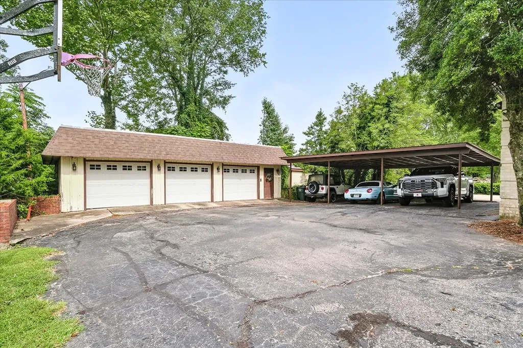 548 Turntable Road Sparta TN 38583