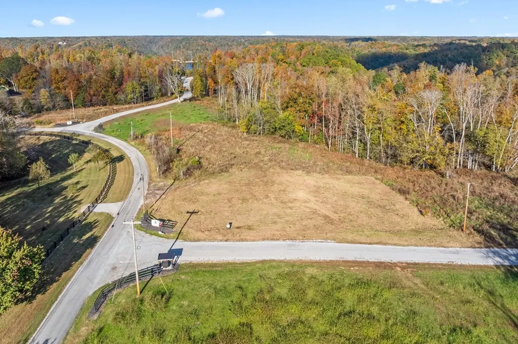 Lot 42 S Peninsulas Edge Drive Smithville TN 37166