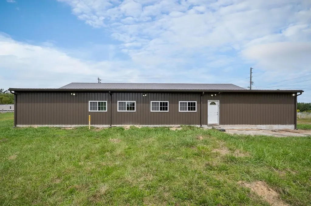14127 Crossville Highway Sparta TN 38583