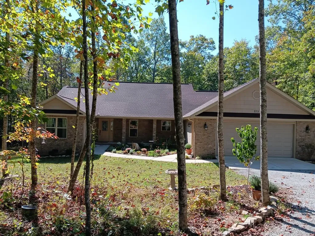 373 Cumberland Cove Road Monterey TN 38574
