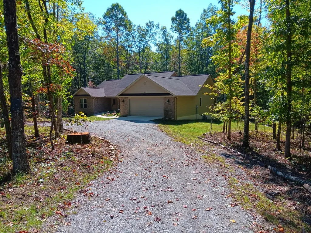 373 Cumberland Cove Road Monterey TN 38574