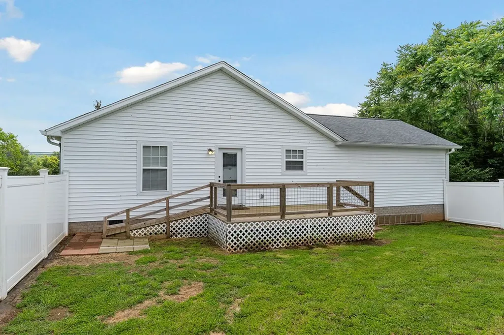 7959 Monterey Highway Sparta TN 38583