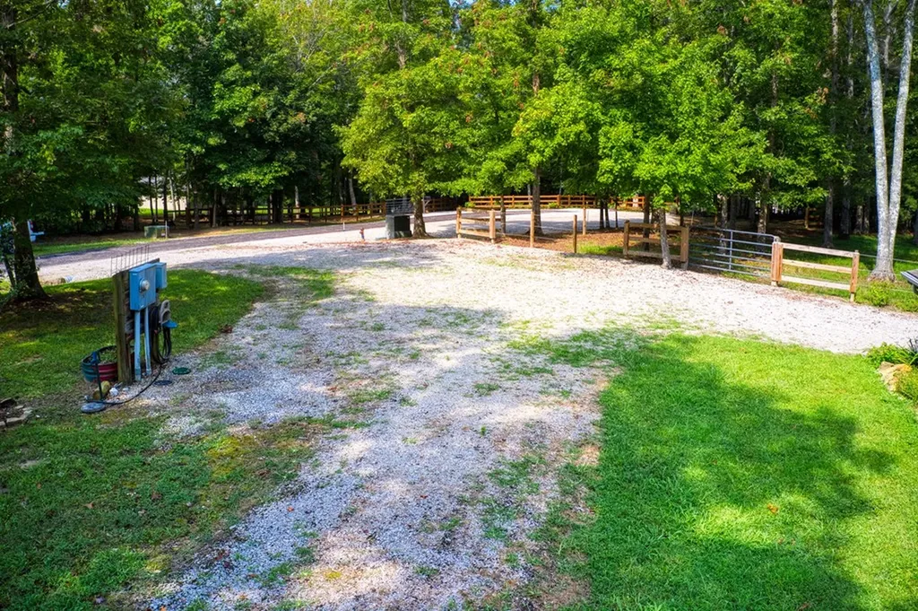 326 Goad Mill Lane Allardt TN 38504