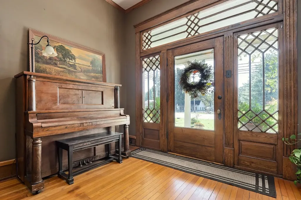 215 W. Sparta Street Mcminnville TN 37110