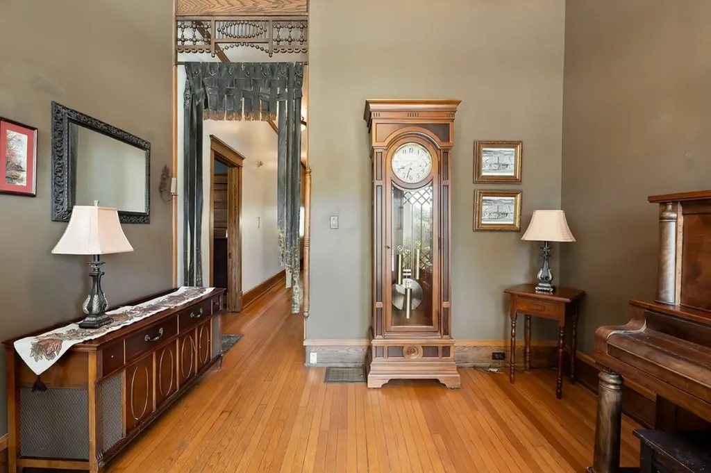 215 W. Sparta Street Mcminnville TN 37110