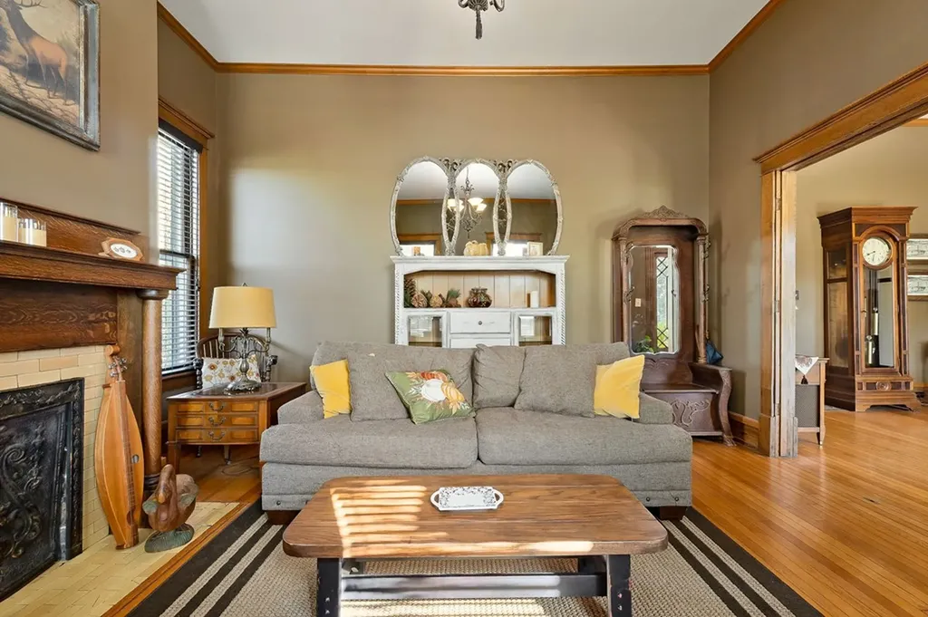 215 W. Sparta Street Mcminnville TN 37110