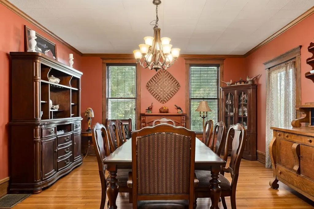 215 W. Sparta Street Mcminnville TN 37110