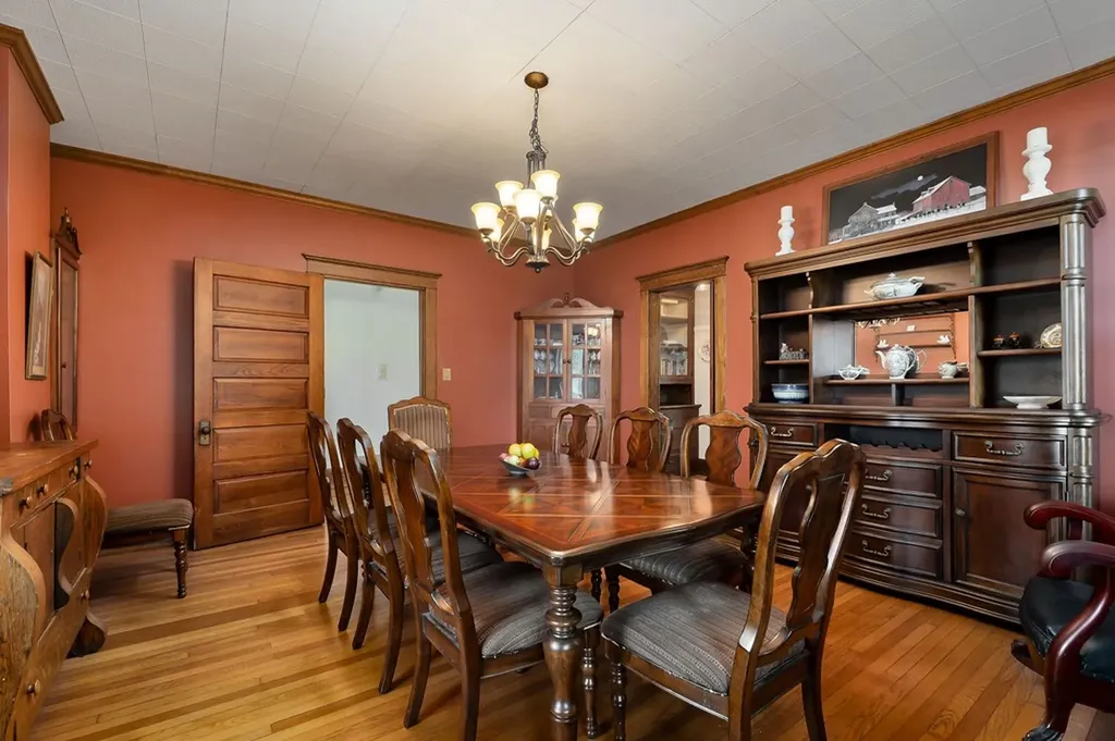 215 W. Sparta Street Mcminnville TN 37110