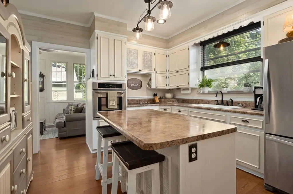 215 W. Sparta Street Mcminnville TN 37110