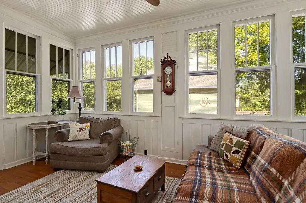 215 W. Sparta Street Mcminnville TN 37110