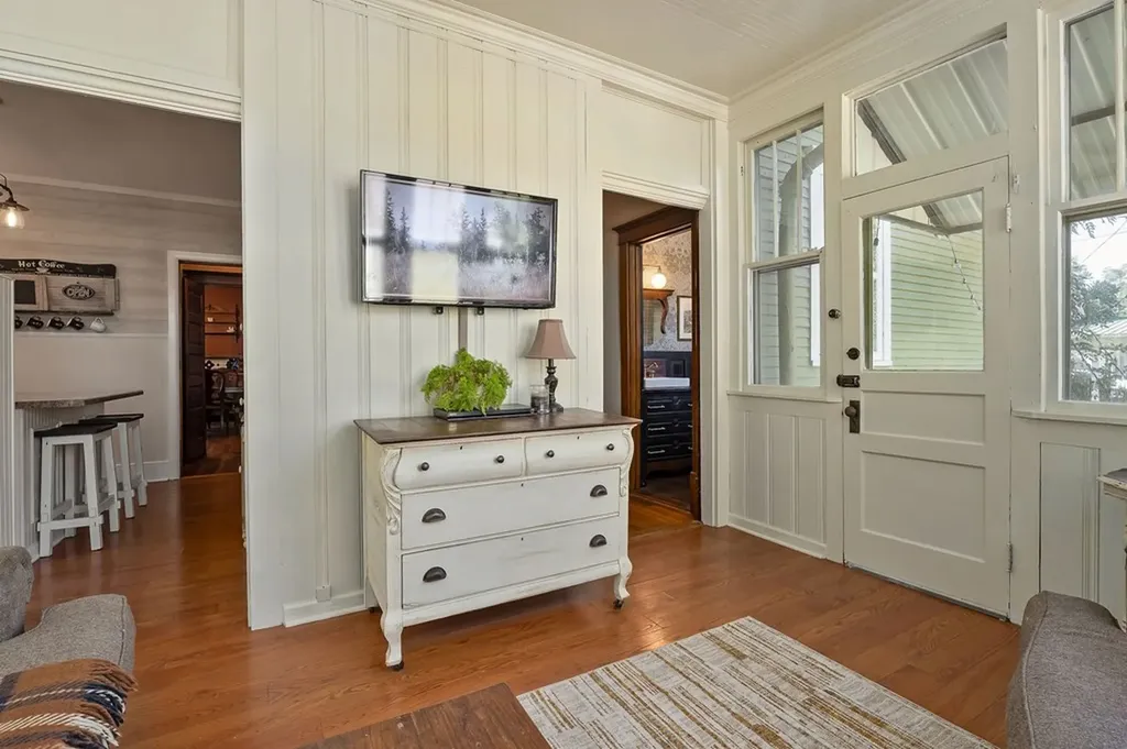 215 W. Sparta Street Mcminnville TN 37110