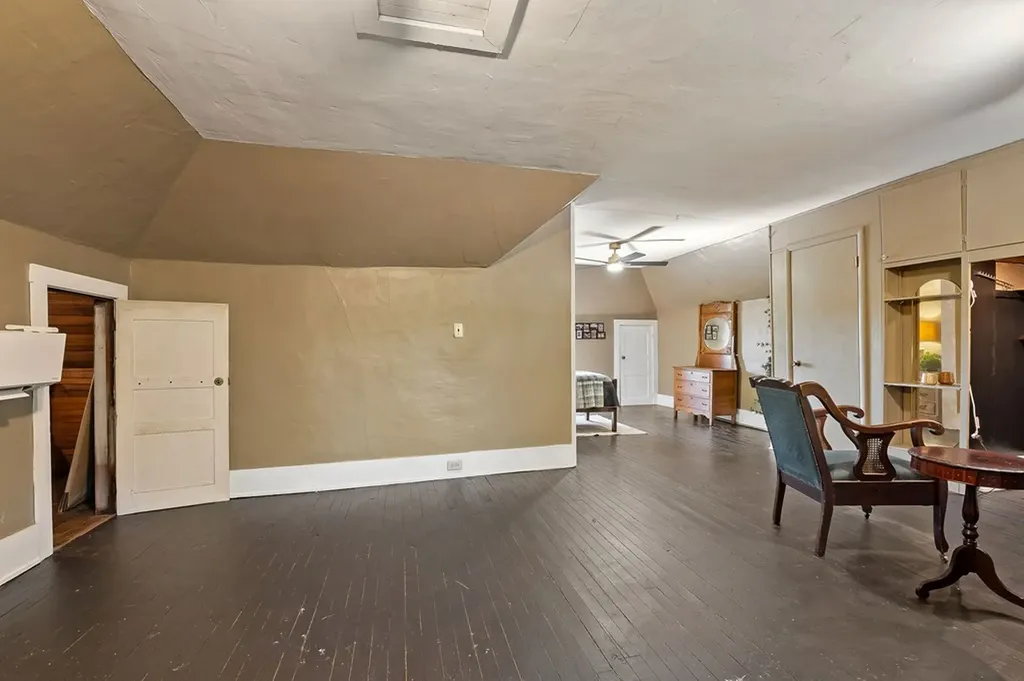 215 W. Sparta Street Mcminnville TN 37110