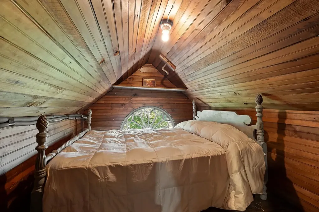 215 W. Sparta Street Mcminnville TN 37110