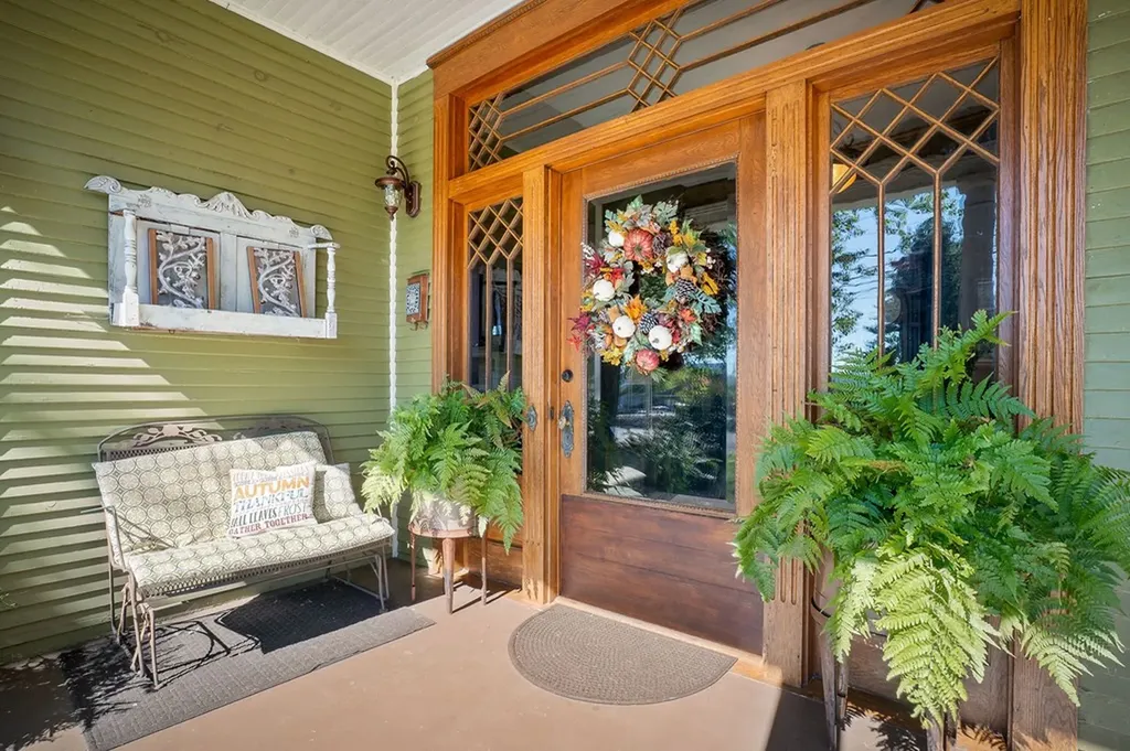 215 W. Sparta Street Mcminnville TN 37110