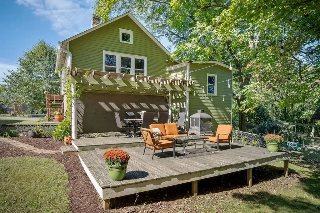 215 W. Sparta Street Mcminnville TN 37110