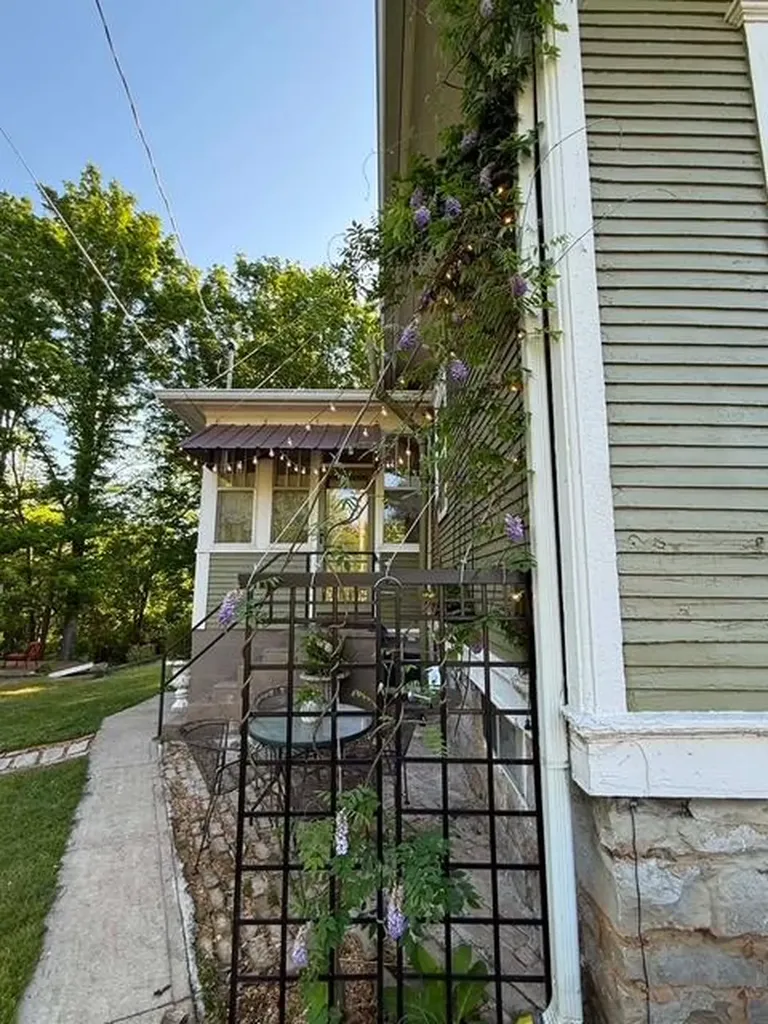 215 W. Sparta Street Mcminnville TN 37110