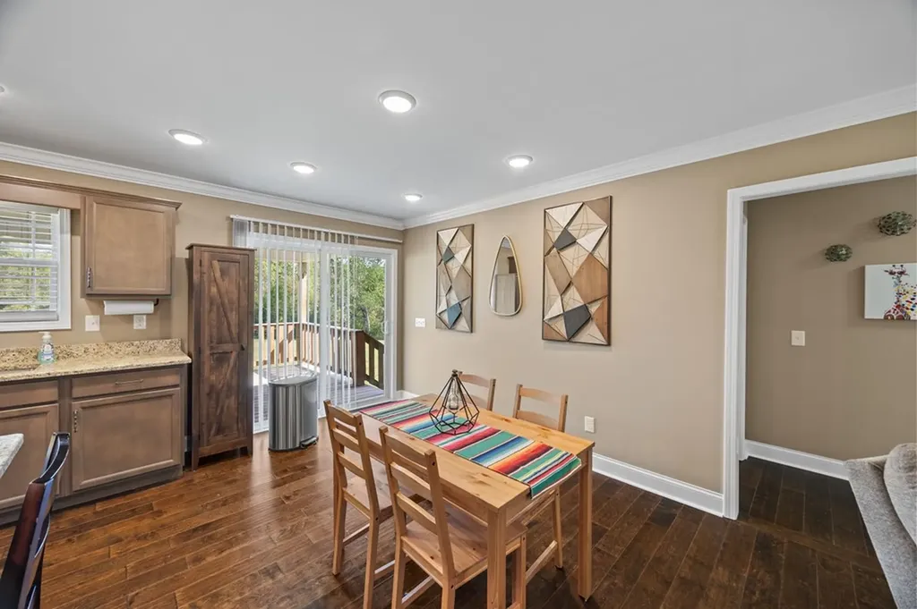 161 County House Road Livingston TN 38570