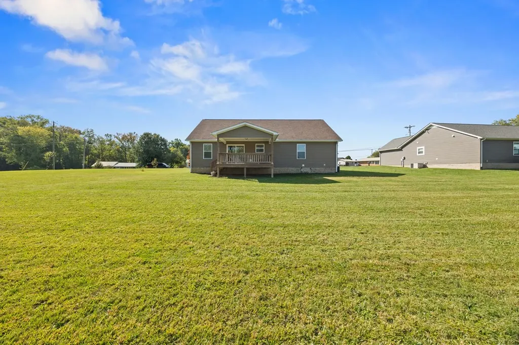 161 County House Road Livingston TN 38570