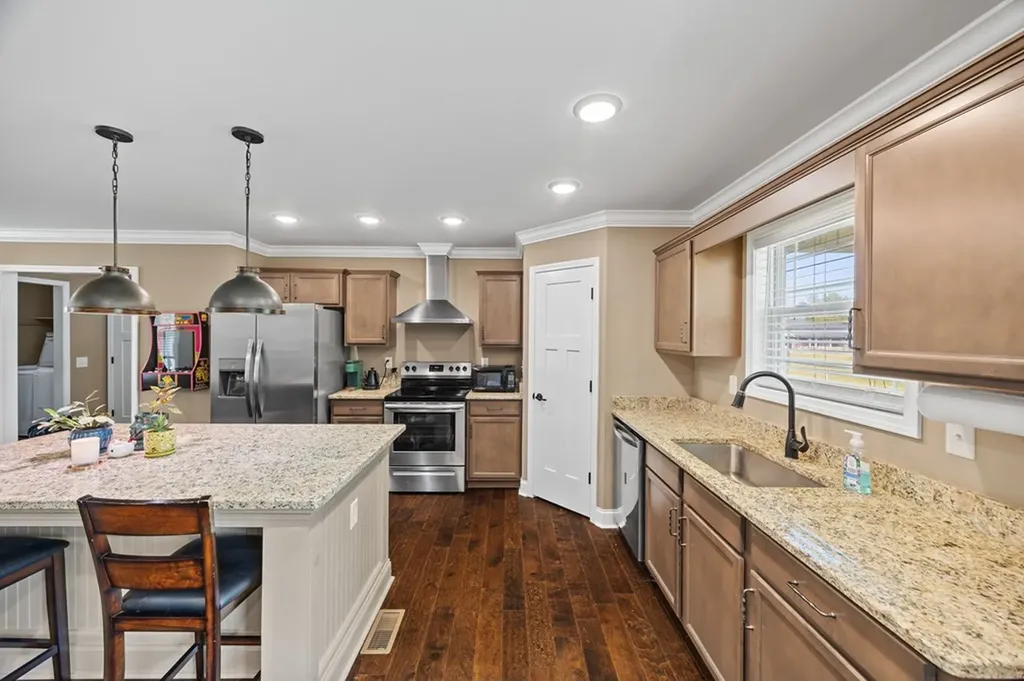 161 County House Road Livingston TN 38570