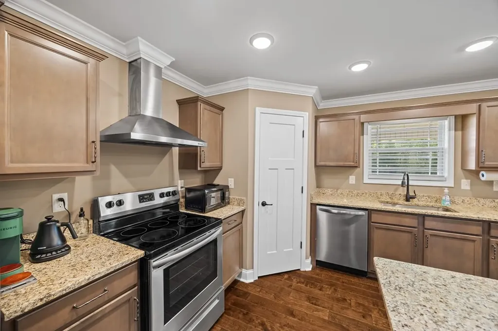 161 County House Road Livingston TN 38570