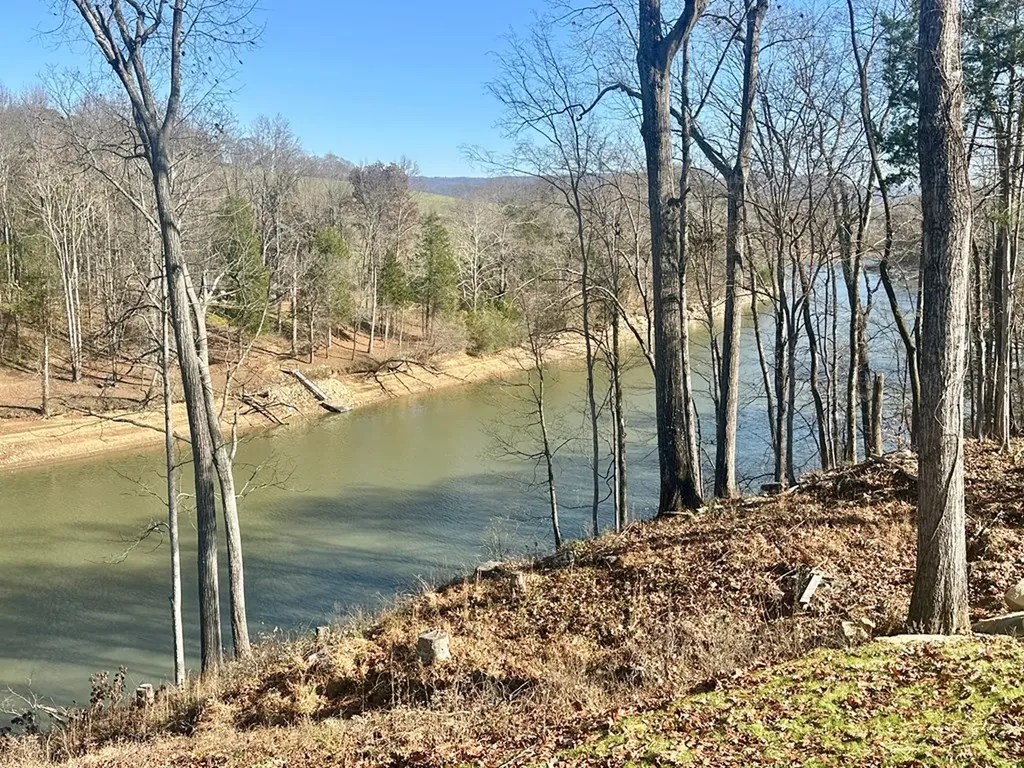 253 River Front Drive Sparta TN 38583