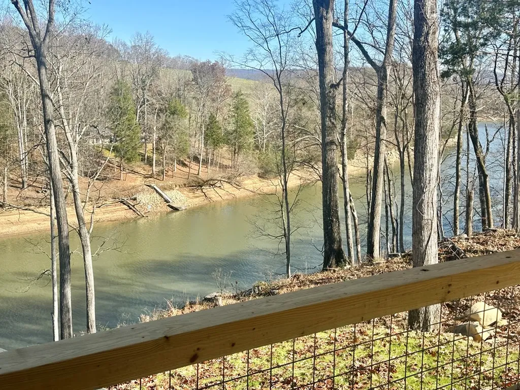 253 River Front Drive Sparta TN 38583
