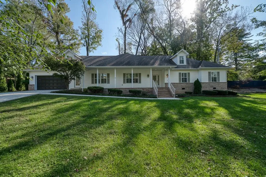 858 Loweland Road Cookeville TN 38501