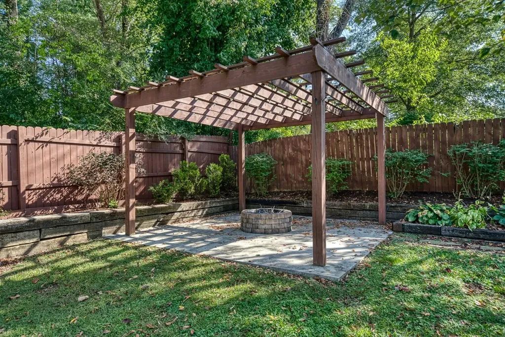 858 Loweland Road Cookeville TN 38501