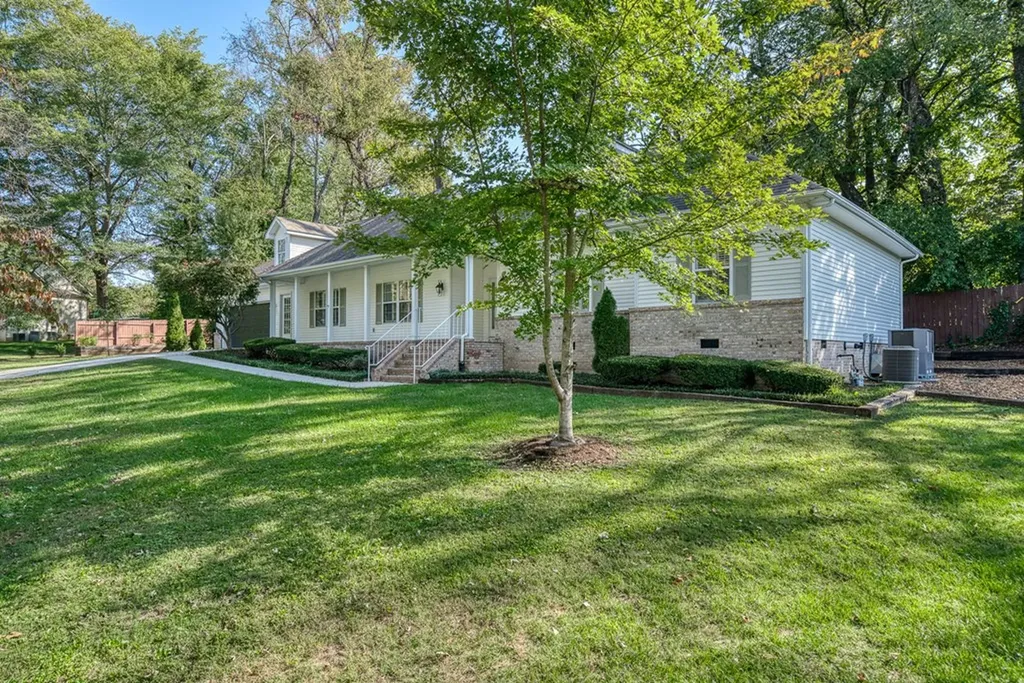 858 Loweland Road Cookeville TN 38501