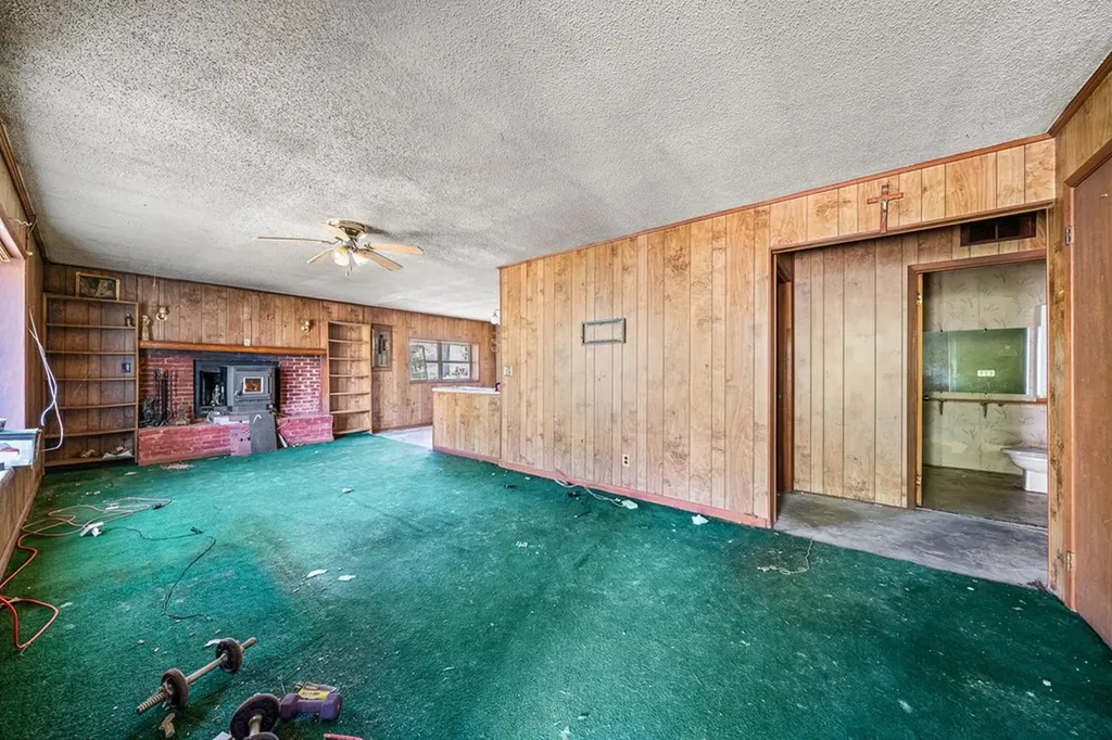 1602 Hollis Poore Road Jamestown TN 38556