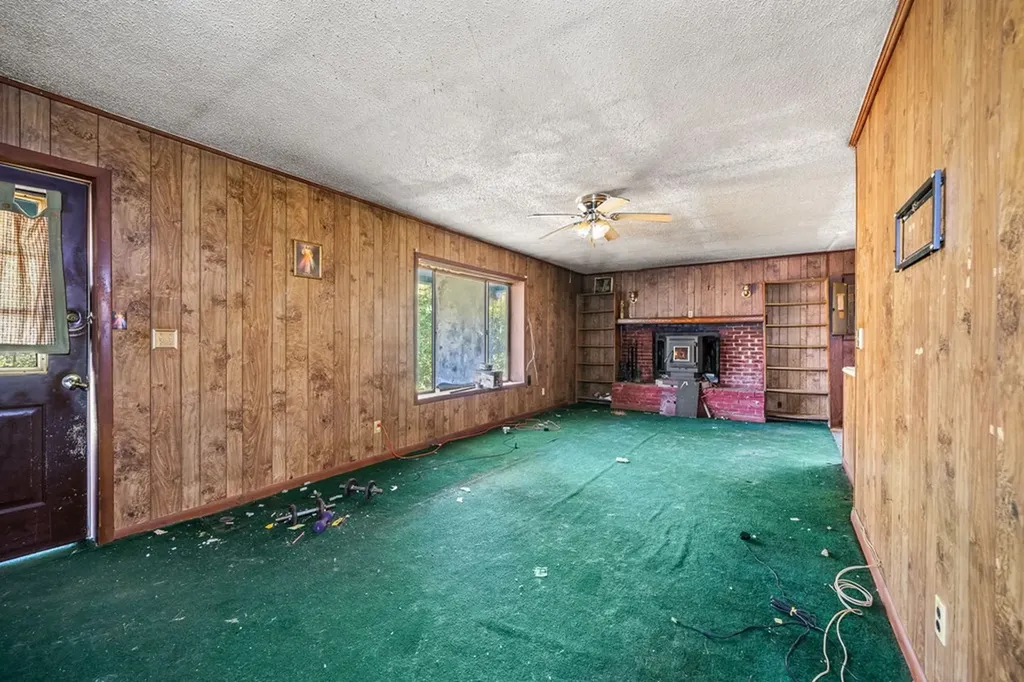 1602 Hollis Poore Road Jamestown TN 38556