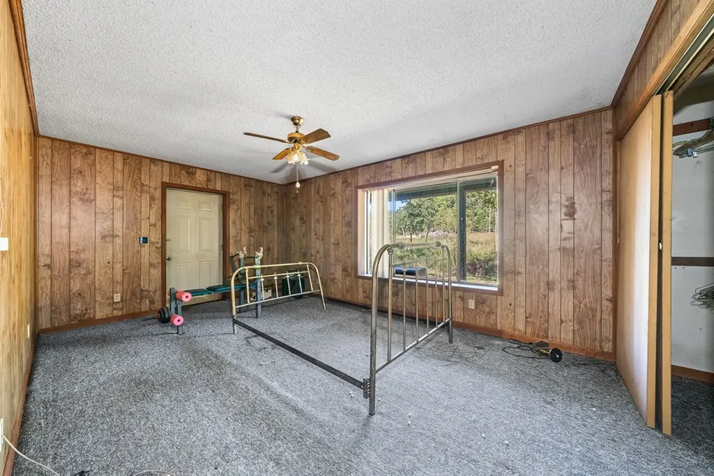 1602 Hollis Poore Road Jamestown TN 38556